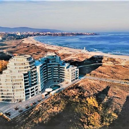 Алюр Студио Приморско - Studio Allure Primorskoアパートメント エクステリア 写真